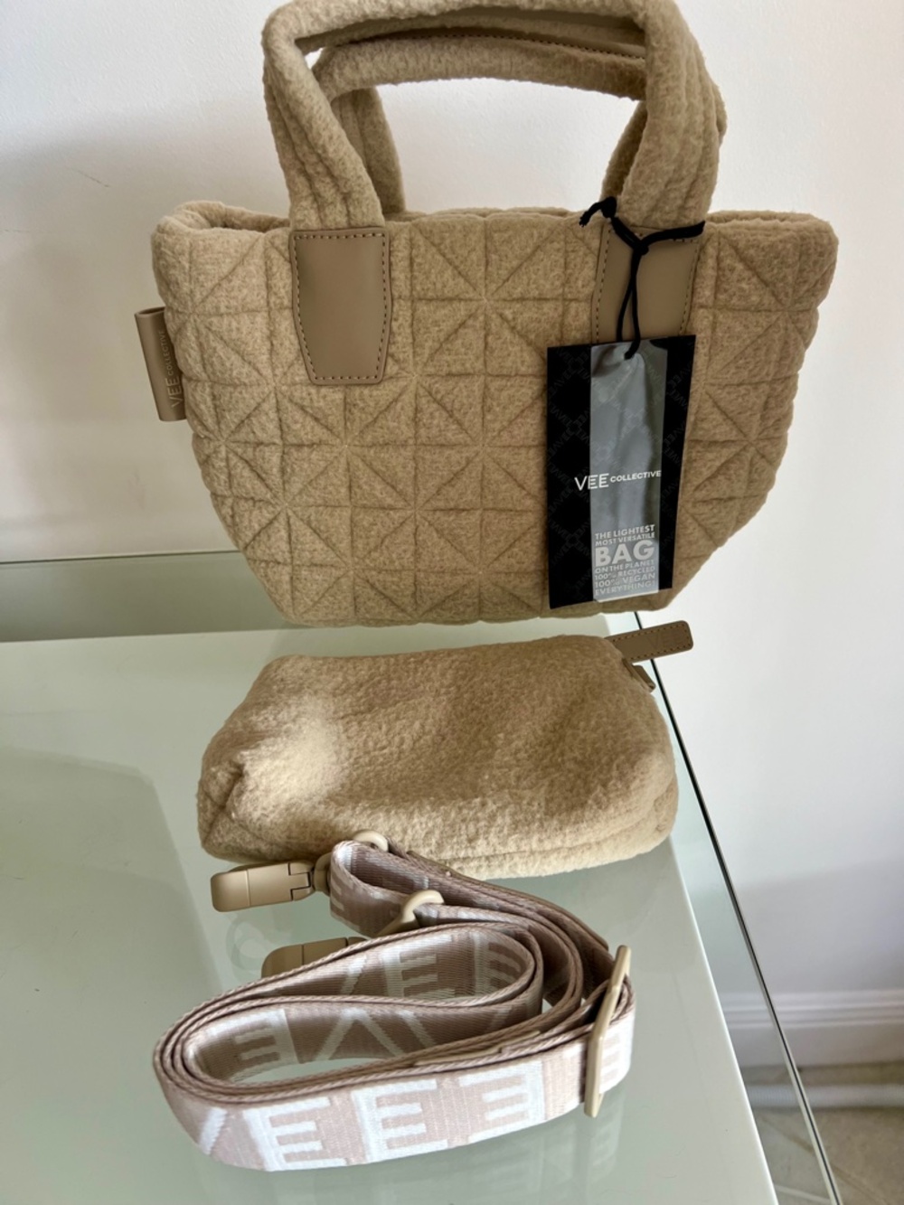 VEE COLECTIVE Mini Vee Tote Cream Sherpa